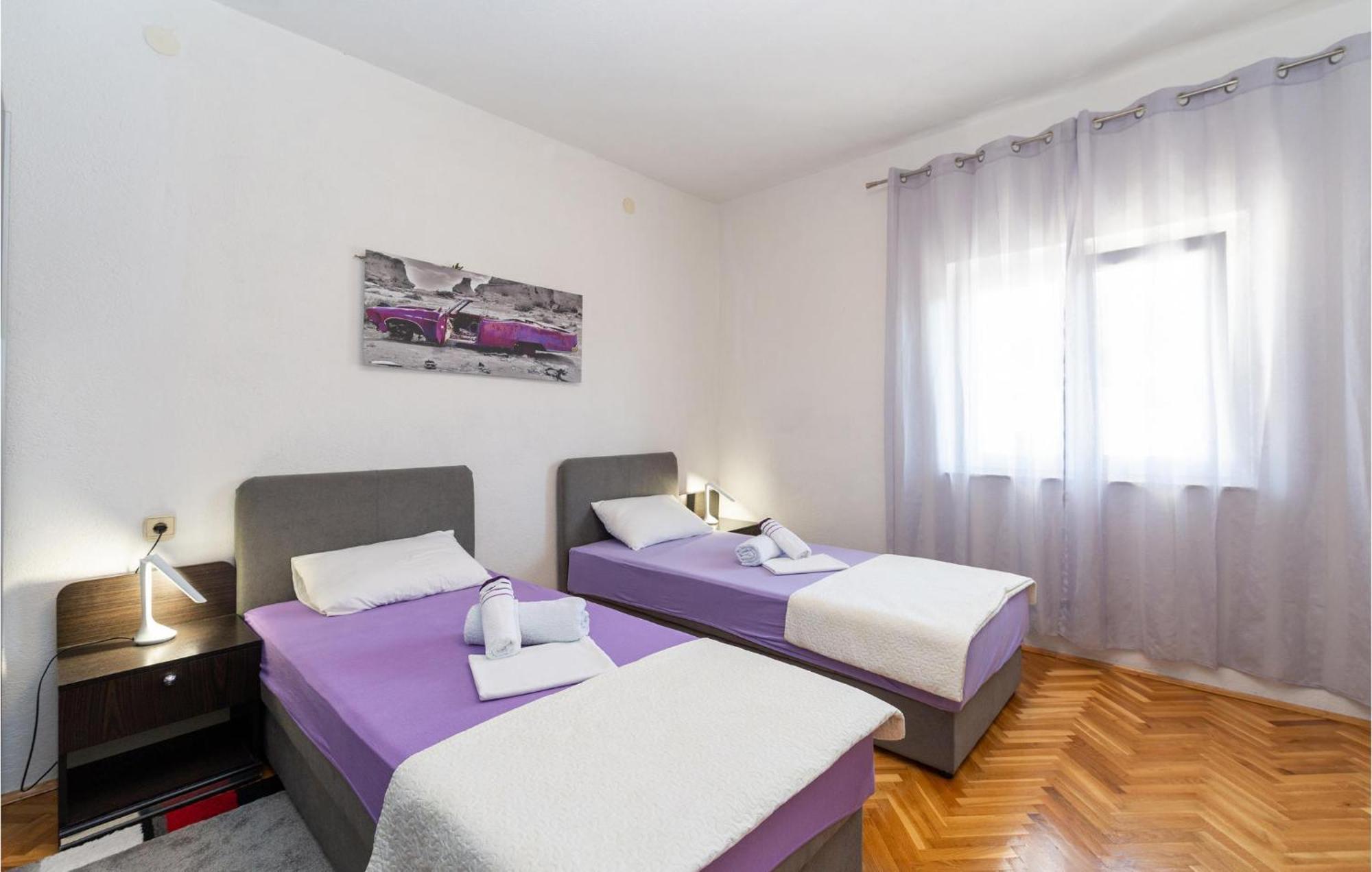 Lovely Apartment In Rovanjska With House Sea View Εξωτερικό φωτογραφία