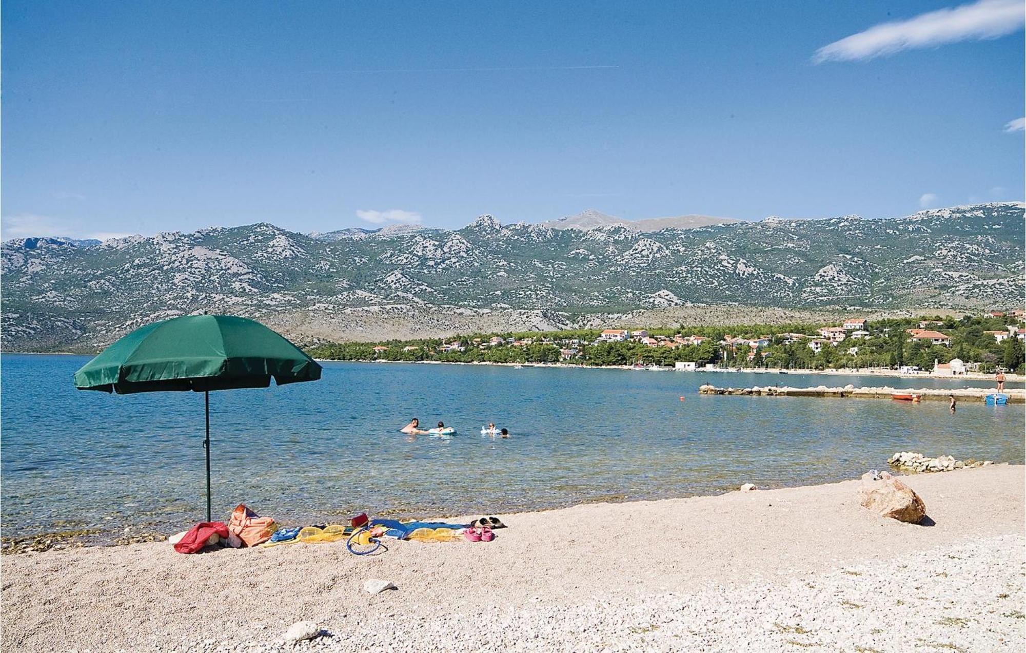 Lovely Apartment In Rovanjska With House Sea View Εξωτερικό φωτογραφία